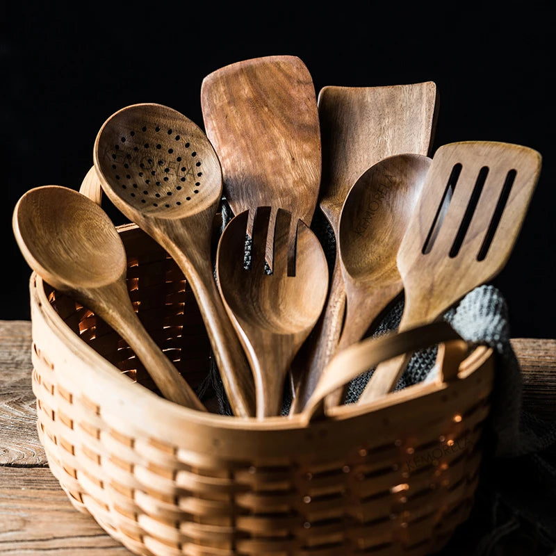 Complete Cooking Utensil Set in Teak, 5-Piece with Size Guide, Resists Warping & Stains, A Must-Have for Modern Kitchen