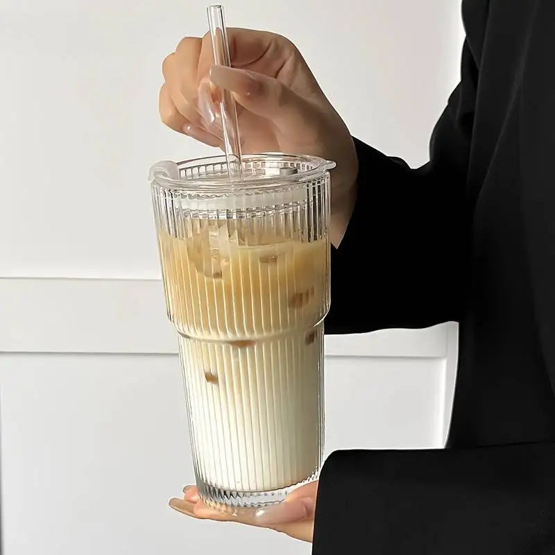 1 Large Capacity Ribbed Glass Tumbler with Lid & Straw – Transparent Iced Coffee Cup for Juice, Smoothies & Cold Drinks